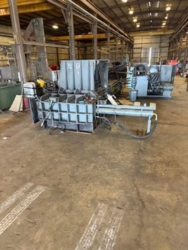 USED IPS      HORIZONTAL BALER TR1388LID