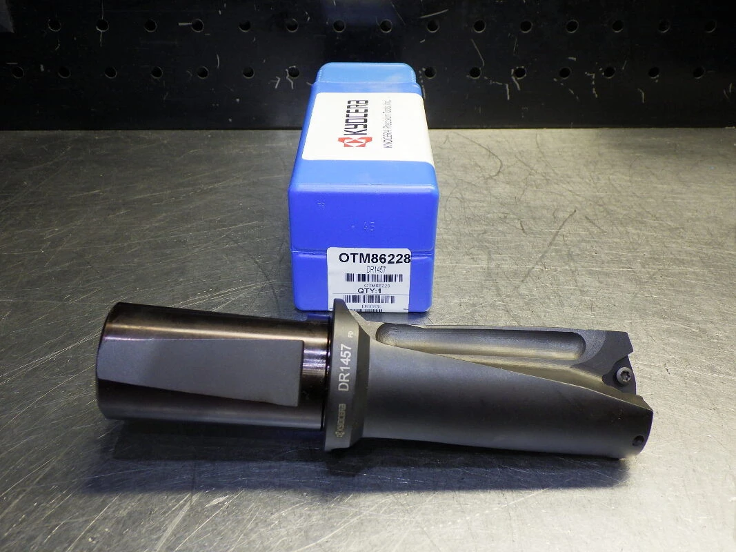Kyocera / SGS 36.5mm Coolant Thru Indexable Drill 1-1/4" Shank OTM86228 (LOC3531)