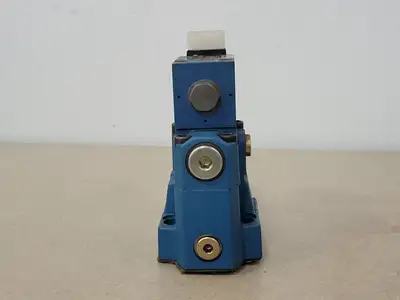 NEW REXROTH DBW 10 B2-52/200-6EG24N9K4/12