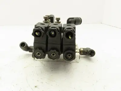 Shako PU322-02-S PU520-02D Pneumatic Solenoid Valve 3-Station Manifold 24VDC