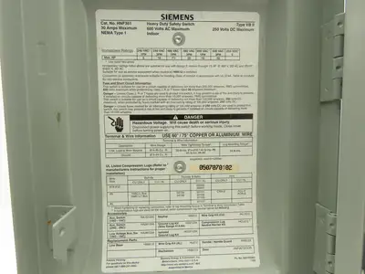 Siemens HNF361 Heavy Duty Safety Disconnect Switch 3P 30A 600VAC 250VDC