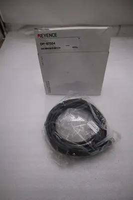 NEW OPEN BOX  Keyence OP-87354 Standard control cable STOCK H865A