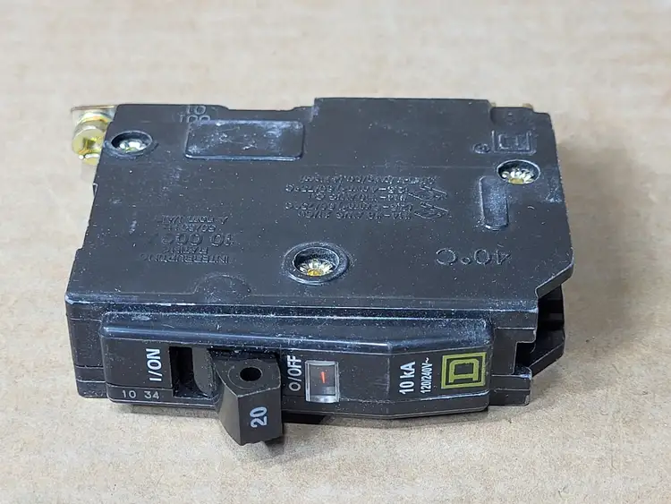 Used SQUARE D QOB120 Switchgears British Columbia CA | Lenmark #1438679