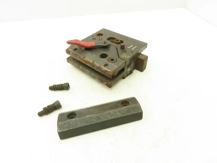 Used AMADA _UNKNOWN_ Die Holders Indiana US | Arrow Industrial #920785