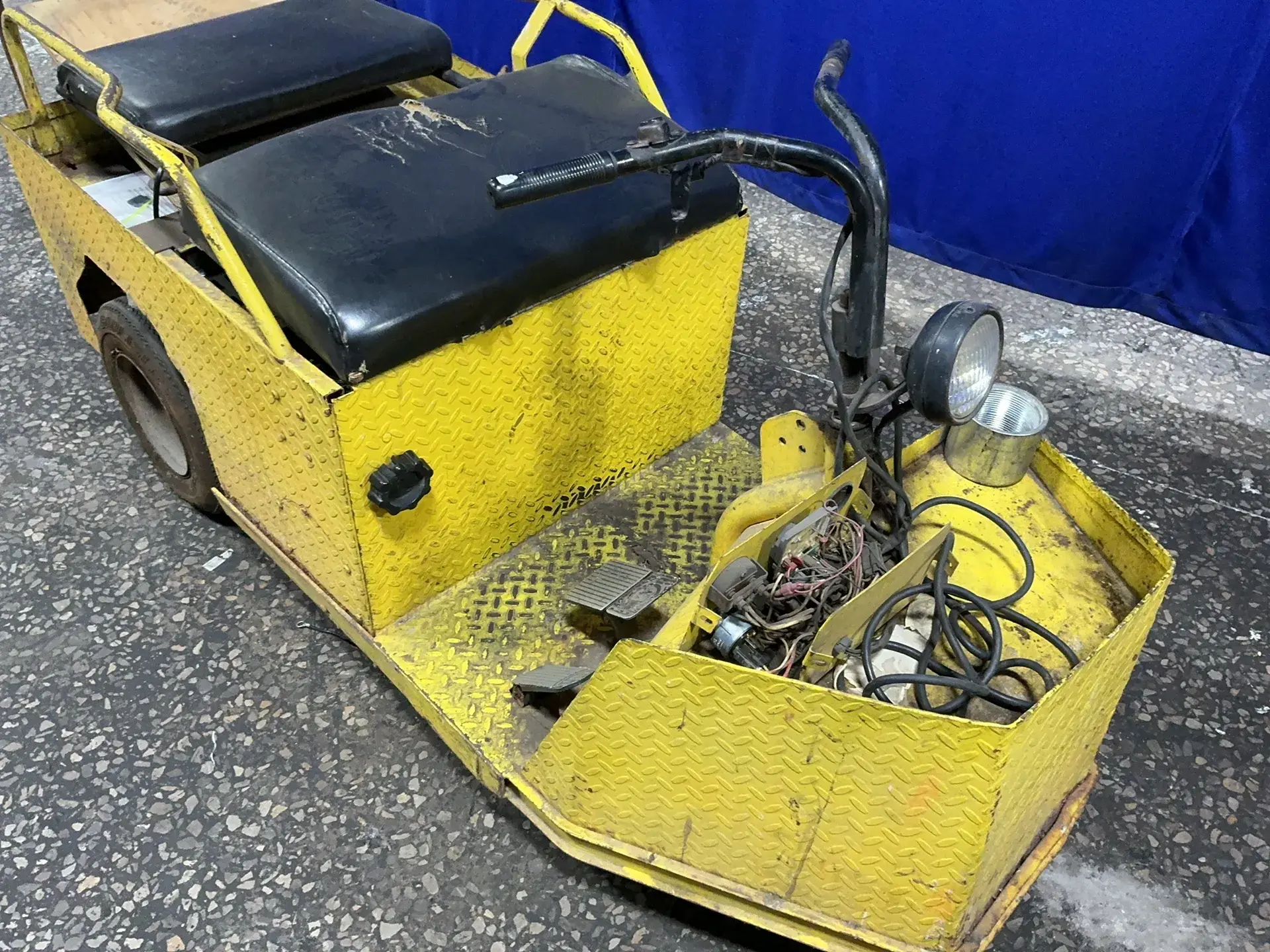 USED CUSHMAN 898320