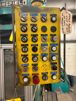 Used _UNKNOWN_ _UNKNOWN_ Vertical Universal Grinders Virginia US | Myron Bowling Auctioneers Inc #1553408