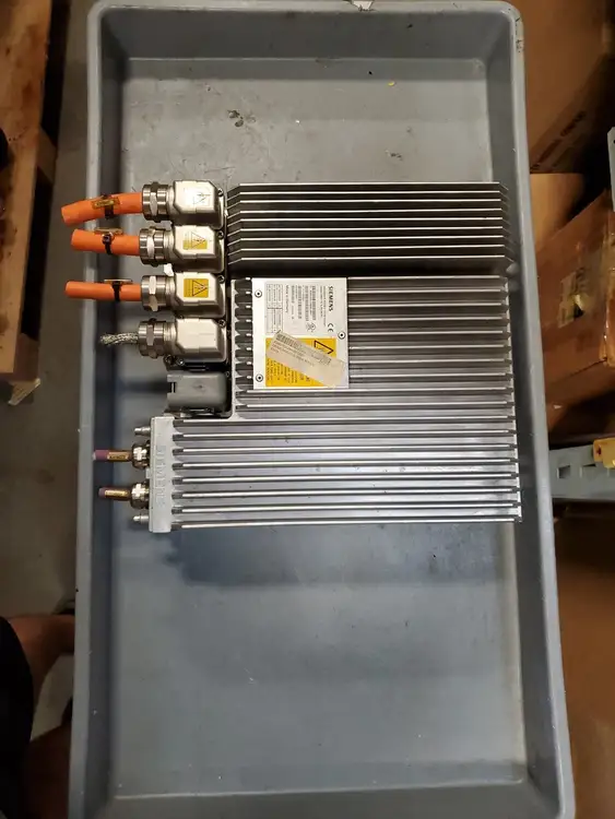 Used Siemens 6SN2703-2AB00-0BA1 SIMODRIVE POSMO CD 9A MODULE Servo Drives South Carolina US | Palmetto Automation #1158425