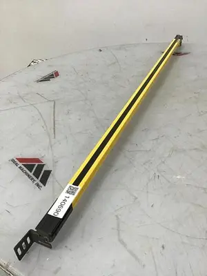 USED BANNER ENGINEERING SLPE25-1110P8