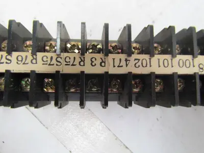 Mibu Denki F15 38 F15 600V Terminal Blocks w/4 F25 Blocks On 18" Long Din Rail