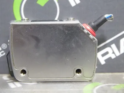 Keyence LR-ZB250AP Self-Contained CMOS Laser Sensor Cut End Used
