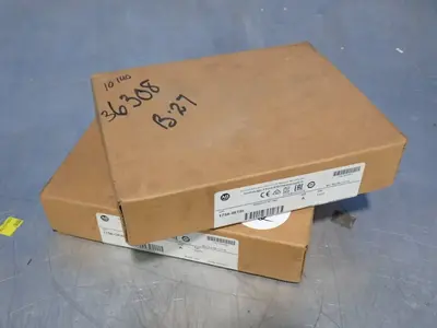 Allen Bradley 1756-0f8i Analog Output Module + 1756-irt8i Thermocouple Module, 2pcs