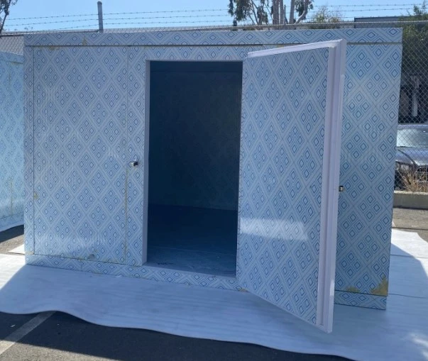171-0069 10’ x 10’ Walk In Cooler Box with Floor