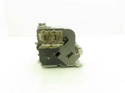 Furnas 40HP32AF Contactor Motor Starter 3Ph 600v 50Hp Ser A Coil 120v Size 3 90A