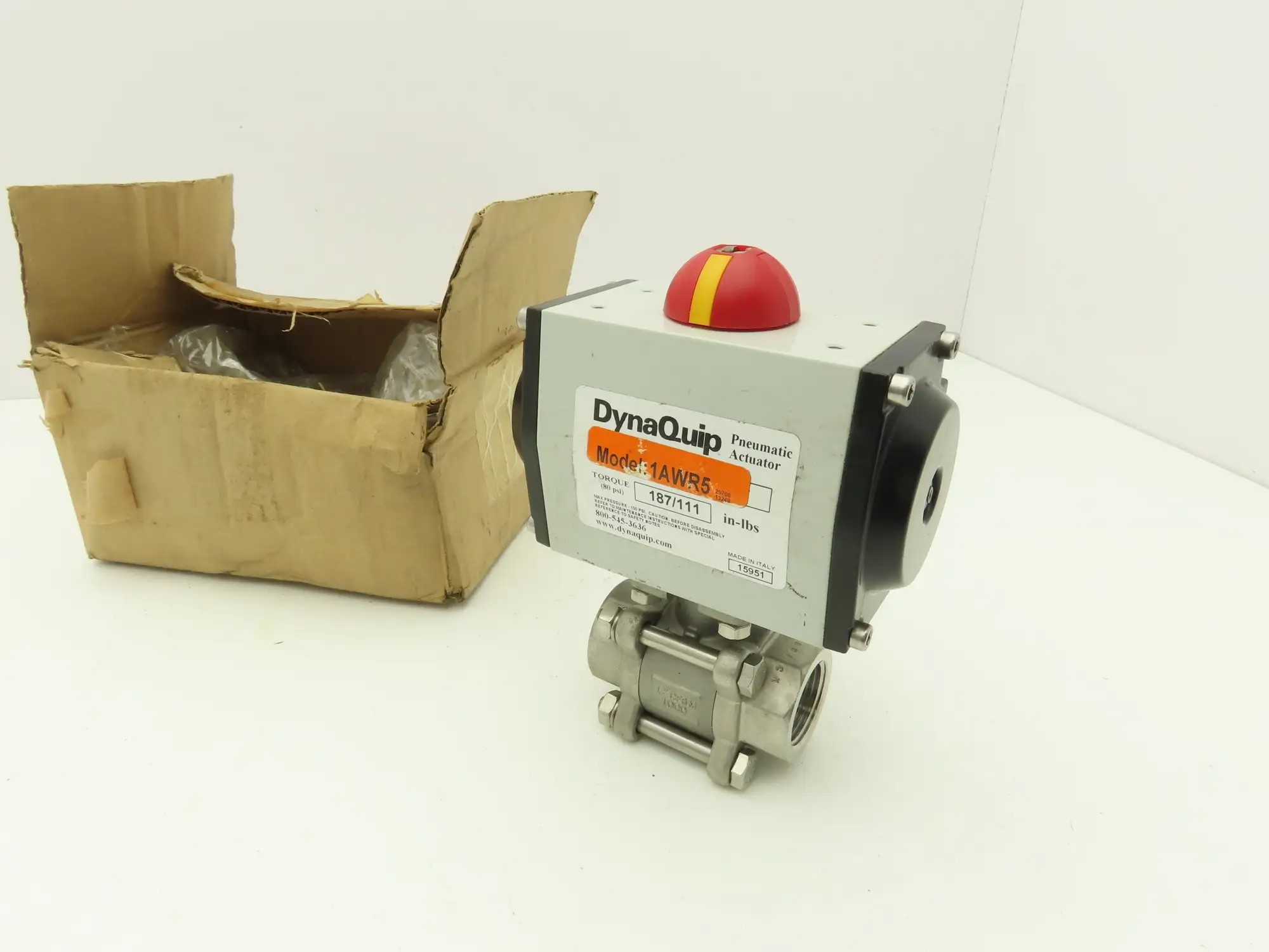 Dynaquip 1AWR5 Pneumatic Actuator with 1"NPT Stainless Ball Valve 80psi
