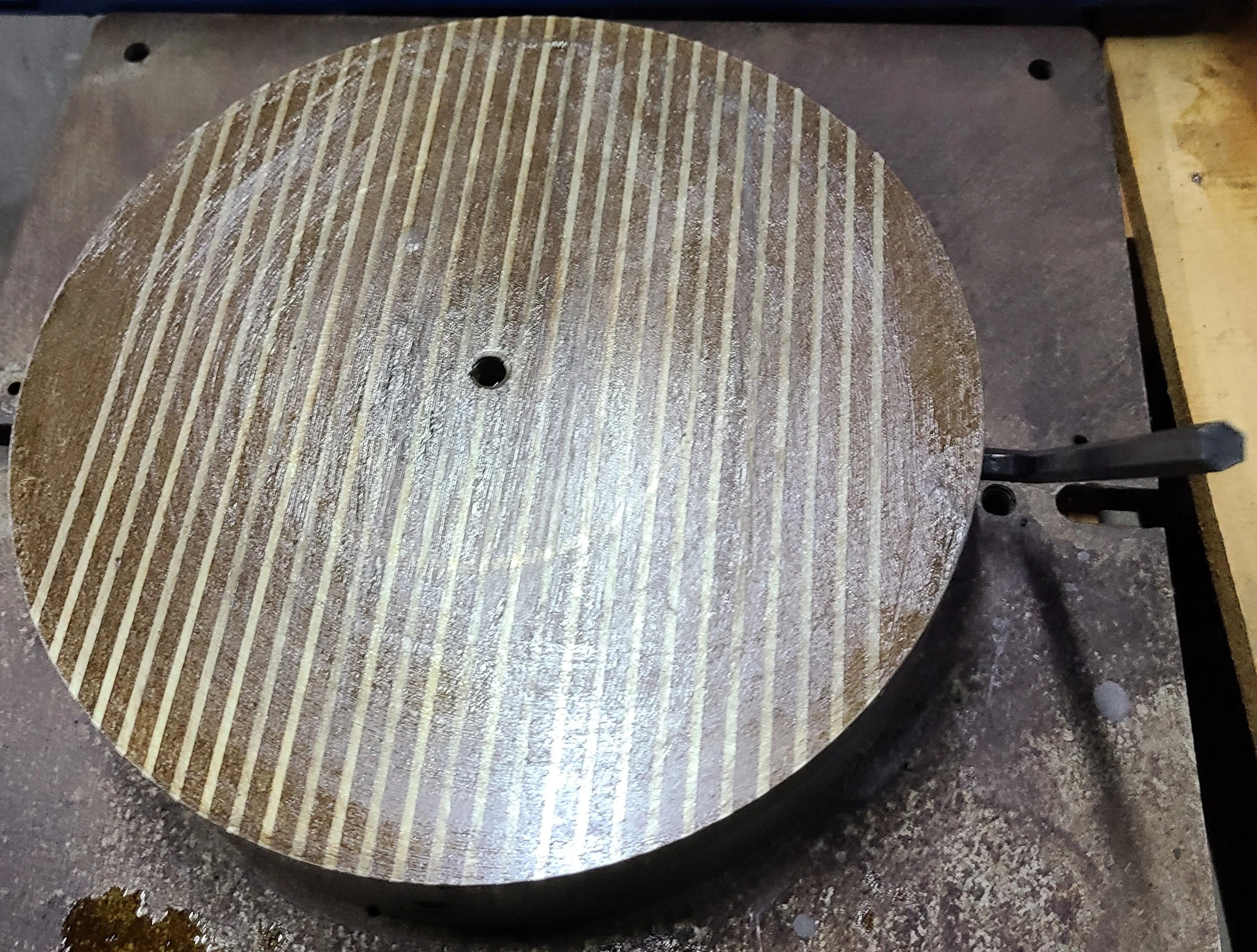 USED MAGNETIC CHUCK 12 IN DIA PERM MAG CHUCK