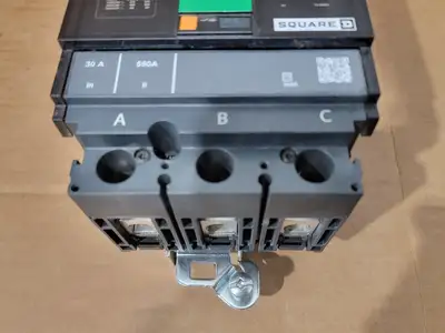 NEW SCHNEIDER ELECTRIC HLA36030