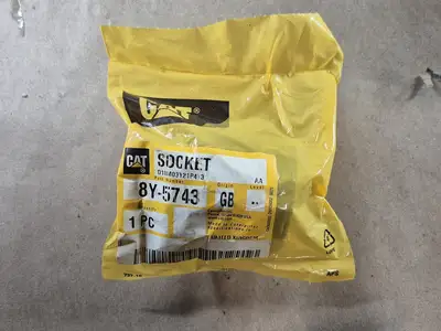 NEW 2021 CAT 8Y-5743