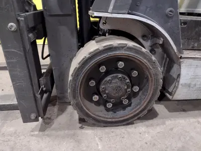 USED NISSAN MCU1F2A30LV