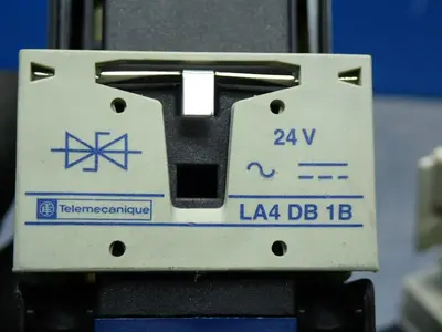 USED SCHNEIDER ELECTRIC LADN22