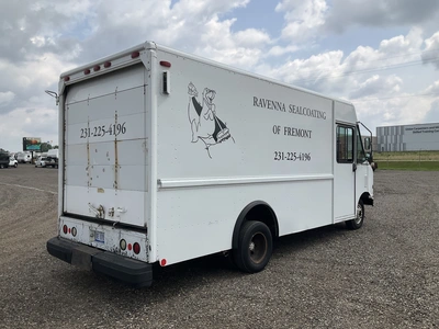Used 2002 FORD COMM STRIP Cab Chassis trucks Michigan US | Miedema Asset Management Group #1314140