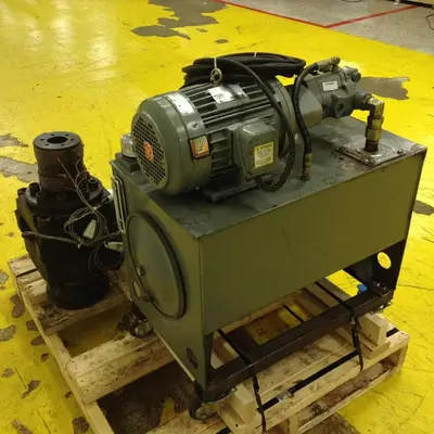 2.5" Hydraulic Screen Changer 5KE184KC205B Used