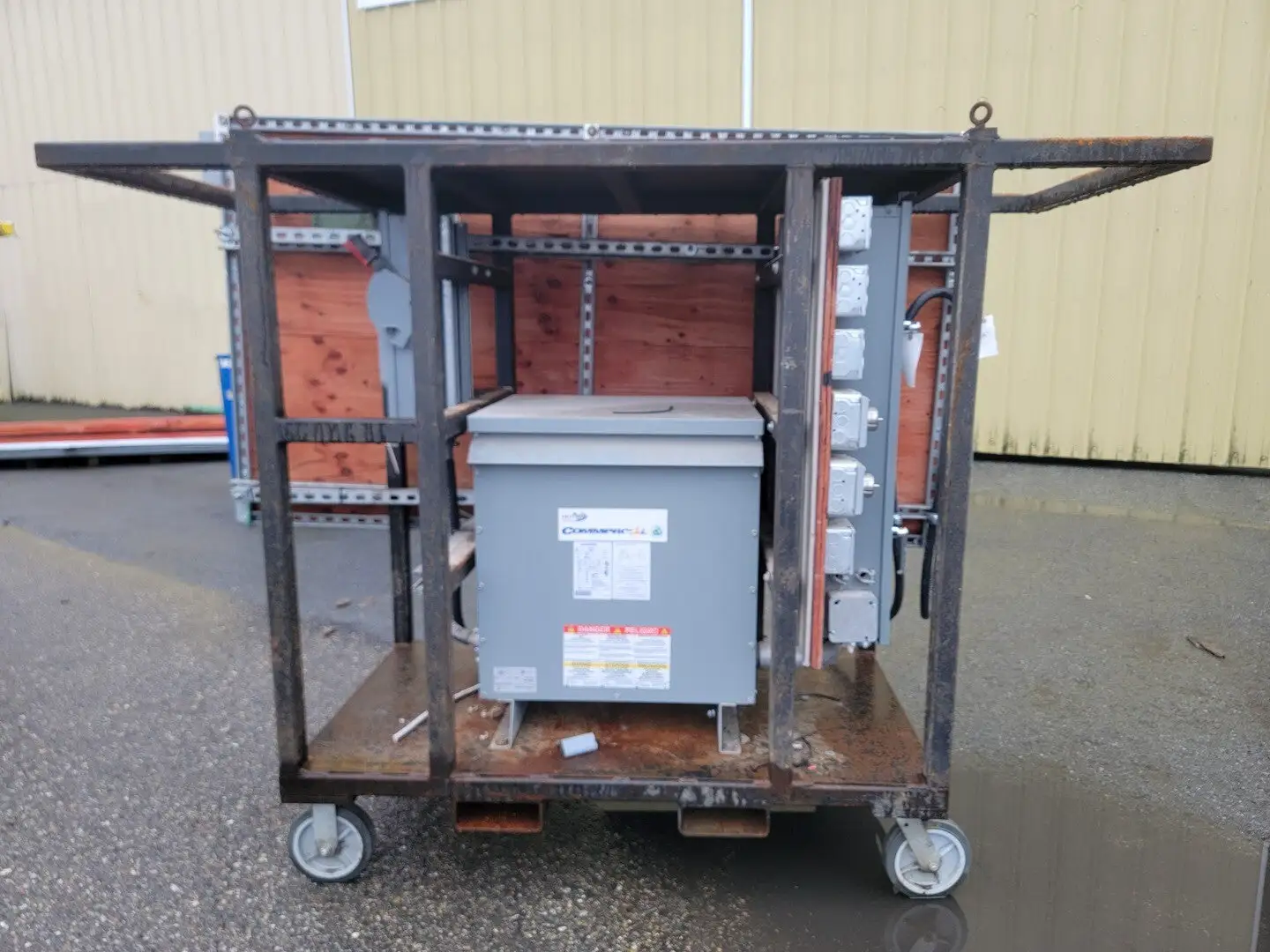 75 kVA Temporary Power Distribution Cart 600V Pri. 208Y/120V Sec.
