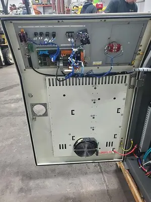 USED 2010 FANUC M-20IA