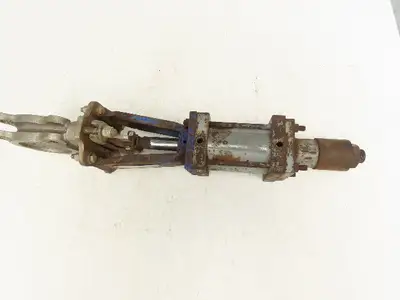 DeZurik 824 3" 304 Stainless Knife Gate Valve V-Port *Air Cylinder Actuated*