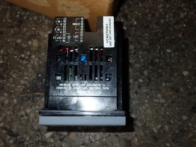 Used HONEYWELL UDC3200 / DC3201CE100R21010000000 Temperature Controls Ohio US | HGR 24 #1133424