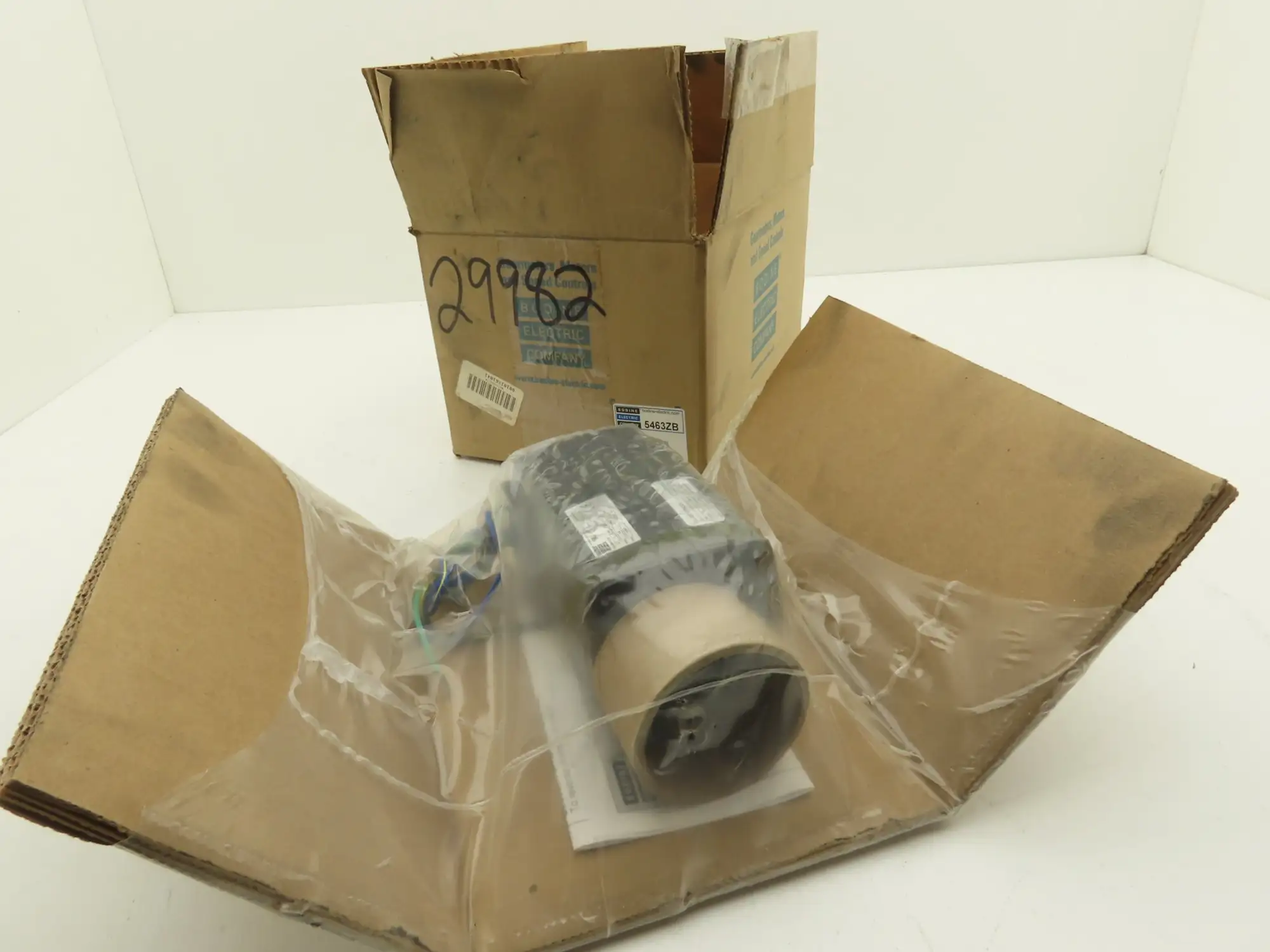 Bodine 30R1BECI-D5 Gearmotor 450:1 Ratio 3.8rpm 1/50Hp 115V 1PH Parallel Shaft