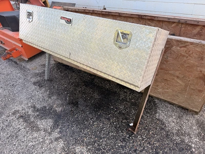 Used TRUCK TOOL BOX _UNKNOWN_ Tool Box Michigan US | Miedema Asset Management Group #1414326