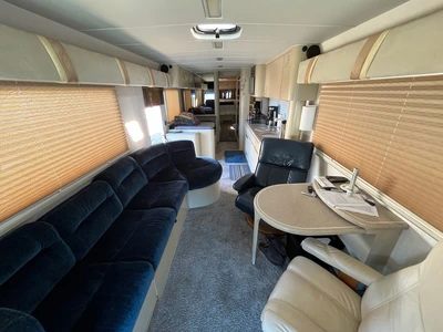 Used 1990 _UNKNOWN_ _UNKNOWN_ Campers, Caravans, Motorhomes Washington US | KNM Equipment Sales & Service #1516489