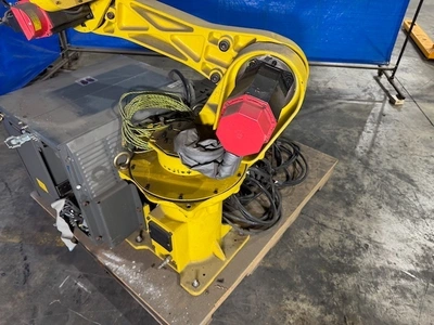 FANUC ArcMate 100i 6 Axis Robots | K.B. Industries LLC (8)