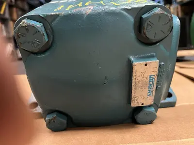 Used VICKERS 35V30A-1C20-282 Pumps | Surplus Asset Holdings #1206304