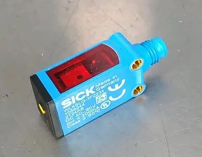 Sick WL4SLG-3F2234 photoelectric sensor Loc5C3