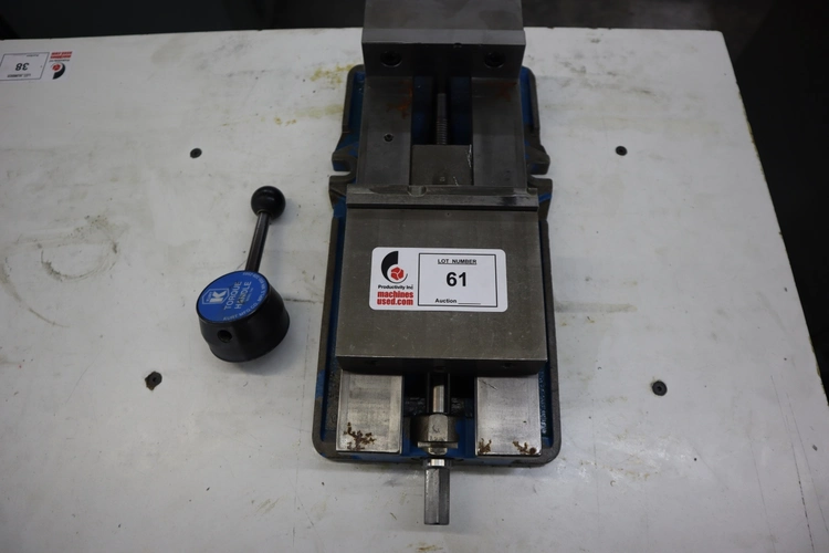 Used KURT WORKHOLDING SOLUTIONS D688 Vises Minnesota US | Machinesused.com #1365987