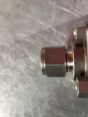New | in-Stock SWAGELOK SS-63TS8 Valves/Fittings British Columbia CA | Lenmark #255381