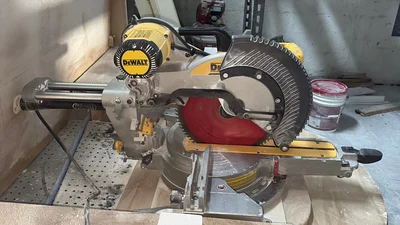 Used _UNKNOWN_ _UNKNOWN_ Double Miter Saws Georgia US | Auction Management Corporation #1548661