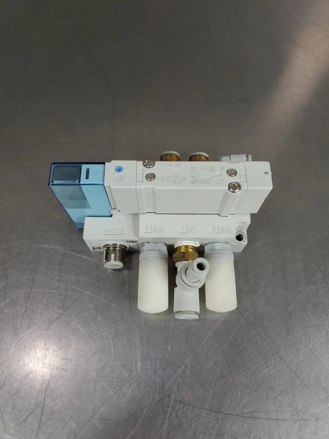 SMC SY5100-5U1 Solenoid Valve, 24VDC, 0.15~0.7MPa. 6E-9