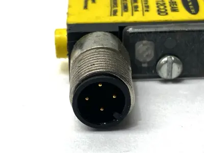 USED BANNER MINI-BEAM PHOTOELECTRIC SENSOR 4-PIN M12 29184