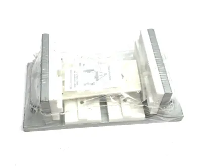 NEW 80/20 DOUBLE FLANGE SHORT STANDARD LINEAR BEARING, 15 SERIES, 4 SLOT MO