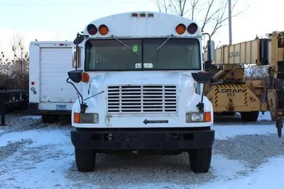 1996 INTERNATIONAL 3800 T444E BUS | Levy Recovery Group (1)