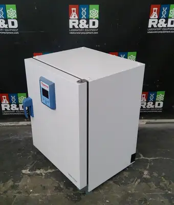 Thermo Scientific Heratherm IGS100 Microbiological Incubator