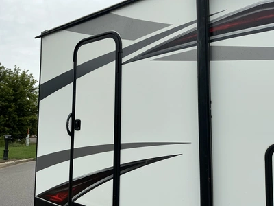 Used 2019 HEARTLAND NORTH TRAIL CALIBER 31BHDD Campers, Caravans, Motorhomes Michigan US | Miedema Asset Management Group #1474478