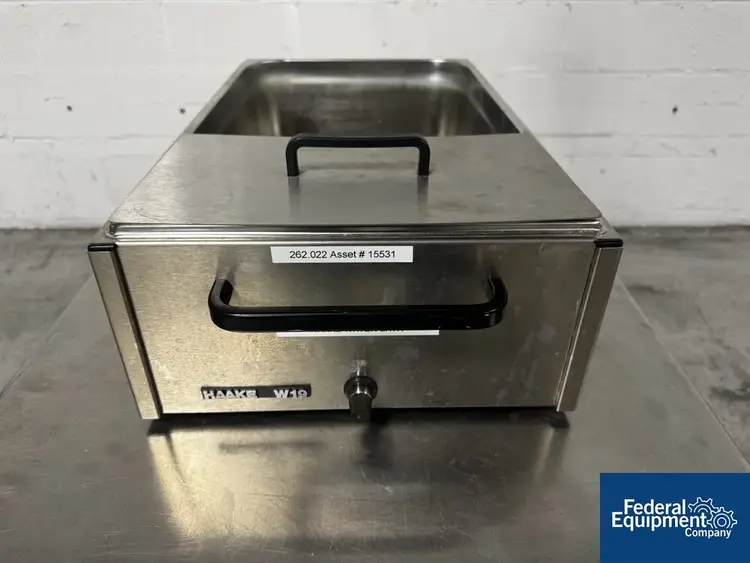 Used HAAKE Haake Water Bath, Model W19 Water Baths Ohio US | Federal Equipment Company #193980