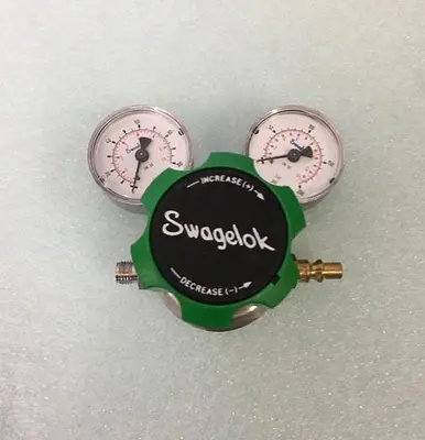 SWAGELOK HP MAX 3600 PSIG LP 0-100 PSIG