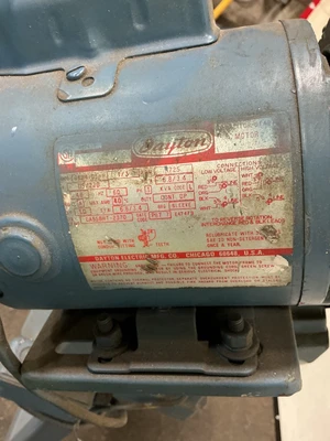Used DAYTON TRADESMAN 3Z360G Horizontal Band Saws Ohio US | Equipment Recovery Corp. #1331431