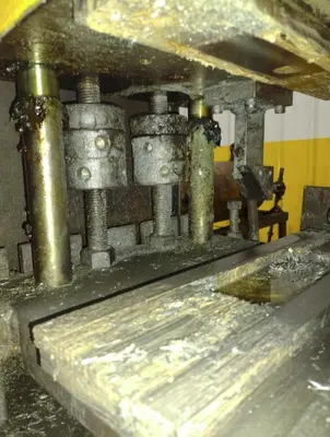7 TON AIRAM ARDCOR PNEUMATIC 4-POST CUTOFF PRESS. STOCK # 0537226