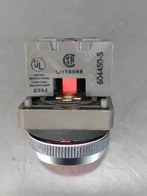 IDEC 604430-R Momentary Push Button Red Loc4E27