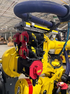 USED 2016 FANUC FANUC R-2000iB/185L + R-30iB